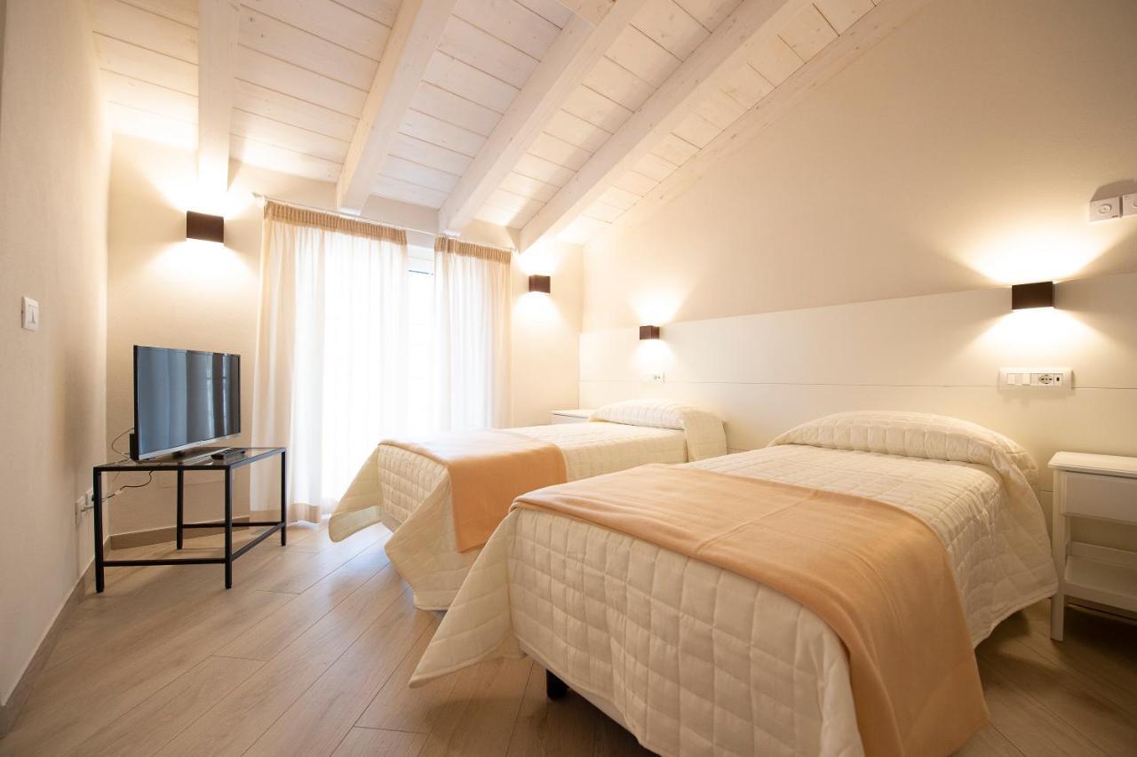 Villino Micol Camere A Due Passi Dal Mare Марина-ди-Каррара Экстерьер фото